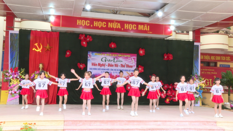 Lời dân chương trình tiết mục múa hát chào mừng 2/9 tại trường học