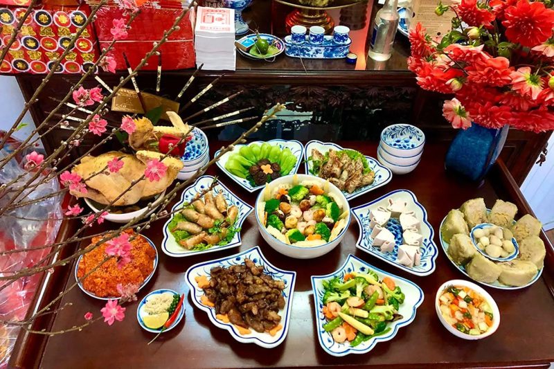 Cách bày trí mâm cúng mùng 1 Tết