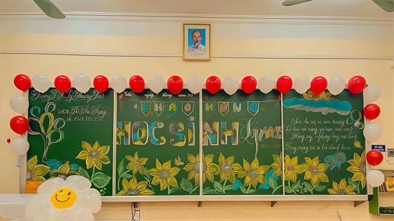 trang trí bảng 20/11 với bóng bay độc đáo