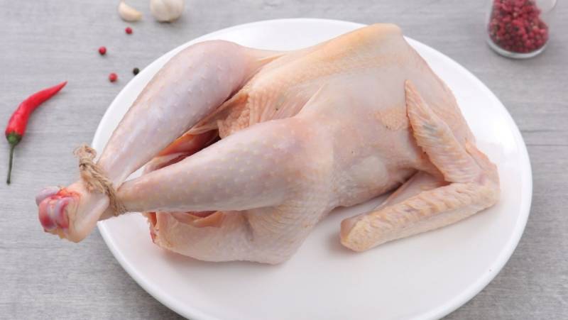 Mẹo nhổ lông gà và cách làm sạch gà