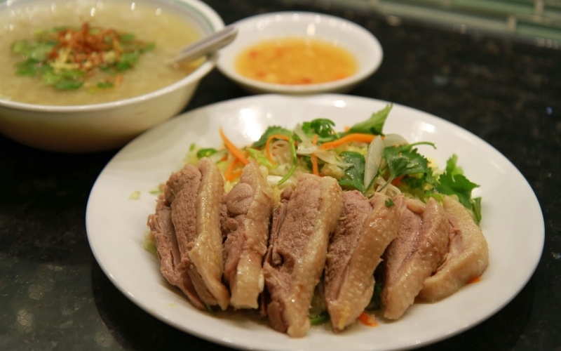 Vịt luộc chấm gừng, món ngon dân dã quen thuộc