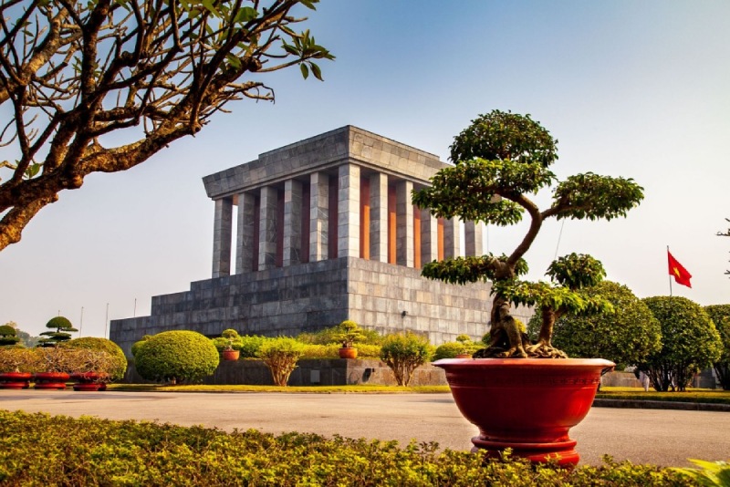 Lăng Chủ tịch Hồ Chí Minh là địa điểm nên đi vào dịp lễ 2/9