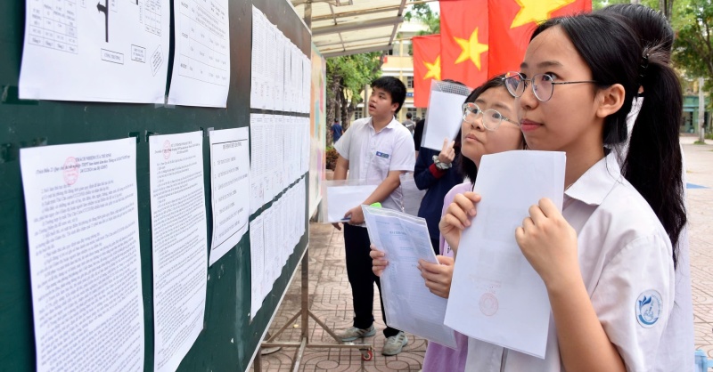 Thí sinh đọc quy chế thi
