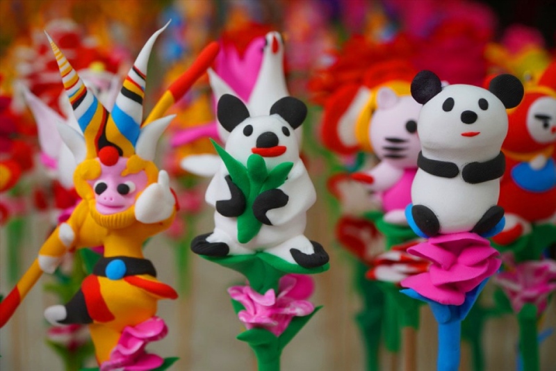Tò he hình gấu trúc, tôn ngộ không dễ thương
