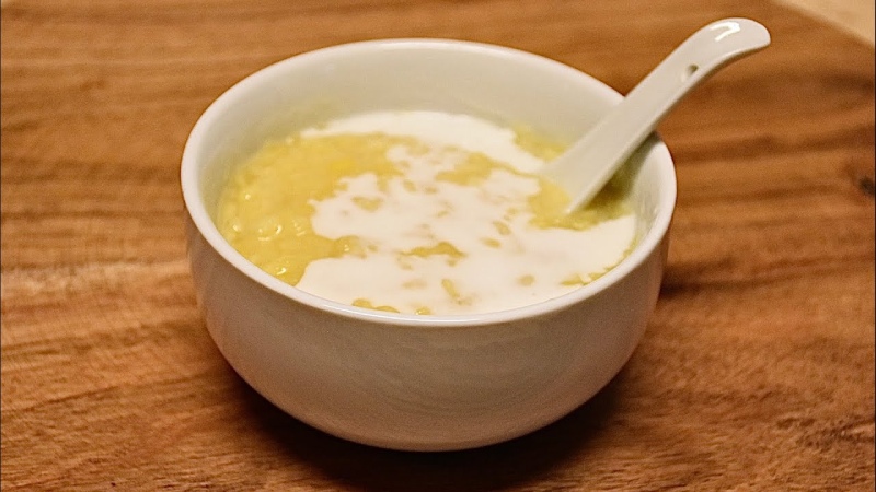 Chè đậu xanh nước cốt dừa
