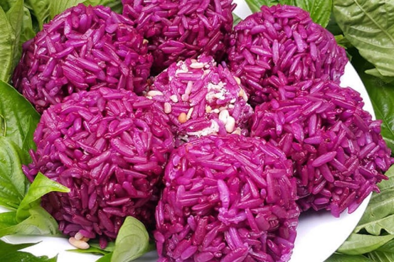Xôi nếp cẩm màu tím