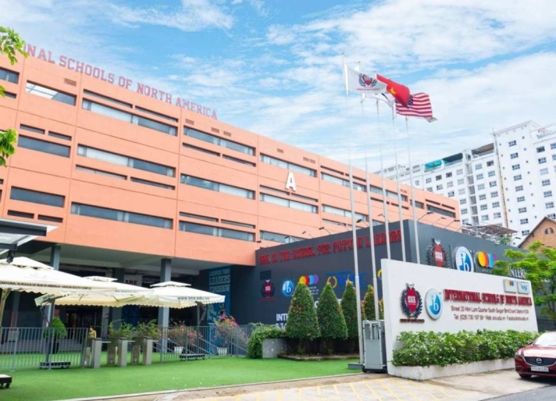 Trường THPT quốc tế