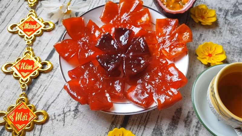 Mứt chanh dây đỏ cam, cắt lát thành hoa
