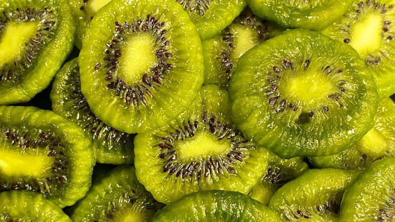 Mứt kiwi xanh cắt lát tròn