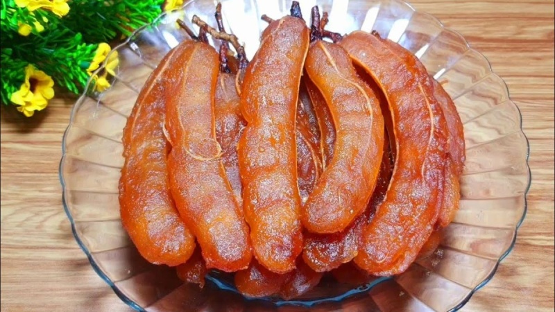 Đĩa thủy tinh đựng mứt me nguyên quả