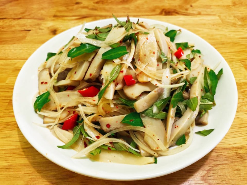 Gỏi nấm đùi gà cay nồng