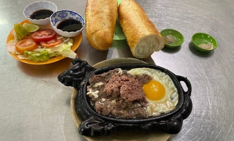 Món bò né thơm ngon chuẩn vị