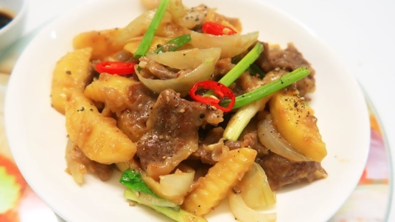 Hướng dẫn làm khoai tây xào thịt bò