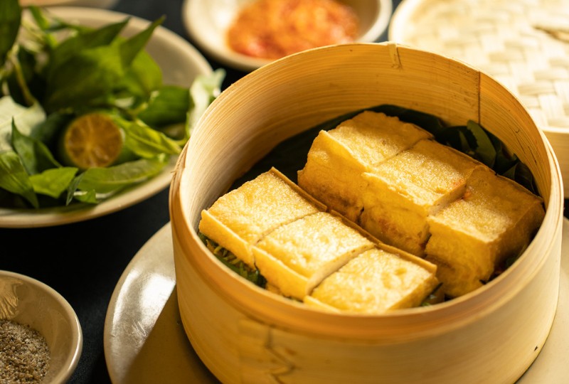 Món đậu hũ hấp rau răm