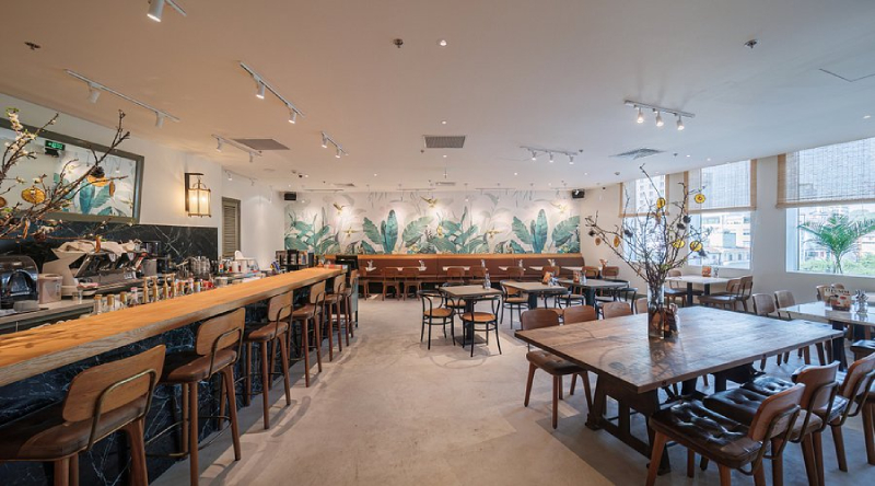 Không gian hiện đại tại L’Usine Café Đồng Khởi