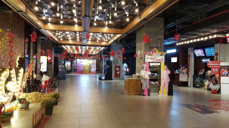 không gian bên ngoài tại CGV Pearl Plaza