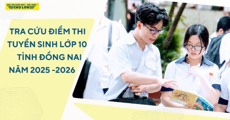 Các thí sinh thảo luận sau khi hoàn thành bài thi