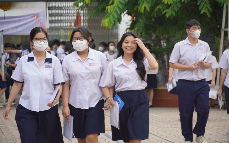 Học sinh xét tuyển học bạ tại các trường công lập