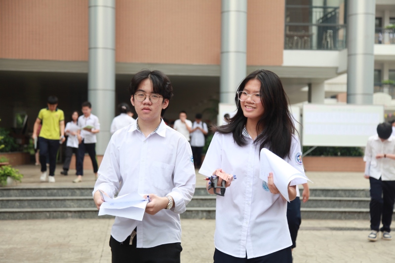 Thí sinh rạng rỡ sau kỳ thi