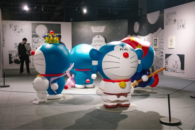 Mô hình doraemon trong phòng triển lãm