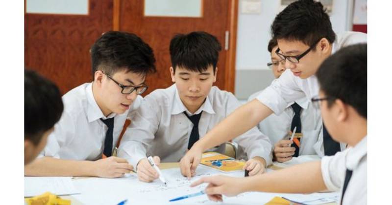 Học sinh theo học Trung cấp nghề Âu Việt