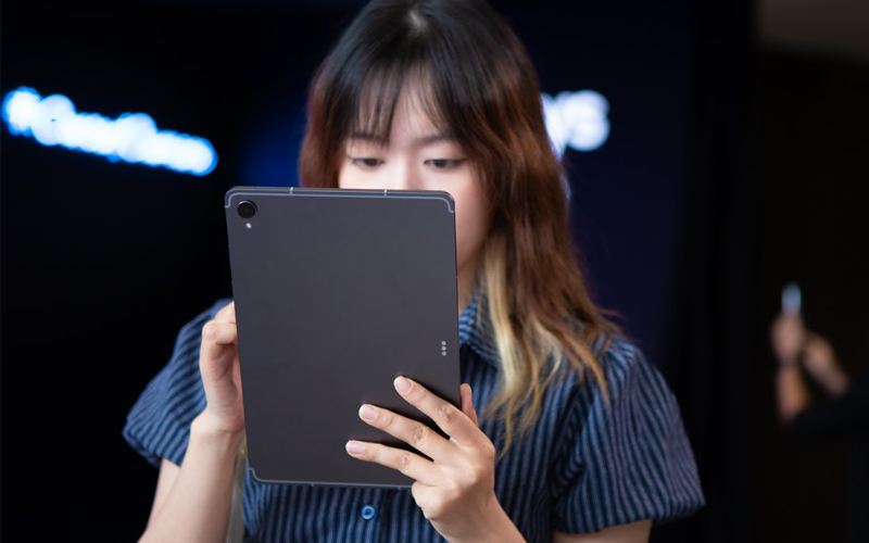 Galaxy Tab S11 và Galaxy Tab S10 Plus có camera chính 13MP