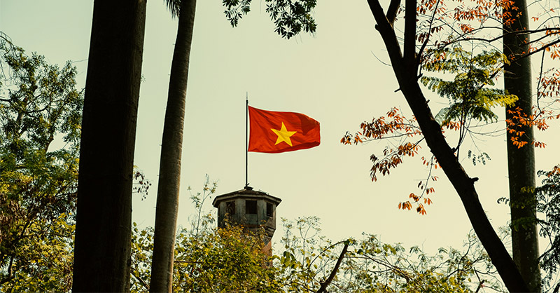 Lá cờ giữa trời thu