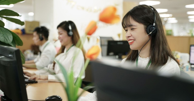 Liên hệ tổng đài của VPBank qua số 1900 54 54 15