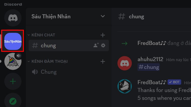Mở Discord và truy cập vào cuộc trò chuyện chứa tin nhắn muốn xóa