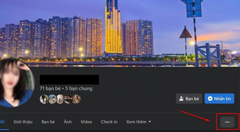 Nhấn vào biểu tượng ba chấm ở phía bên phải màn hình