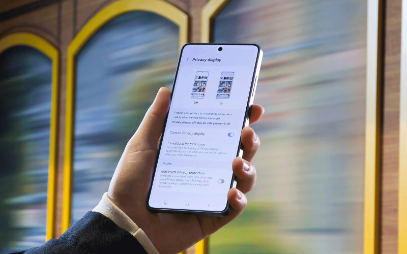 Tính năng chống nhìn trộm trên Galaxy S26 Ultra