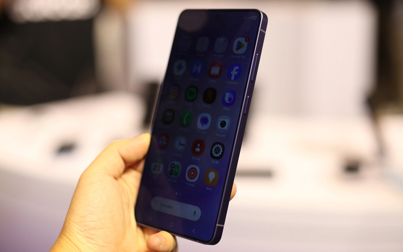 Màn hình chống nhìn trộm trên Galaxy S26 Ultra