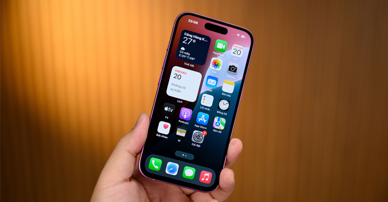 iPhone 16 ghi điểm với tấm nền Super Retina XDR chất lượng