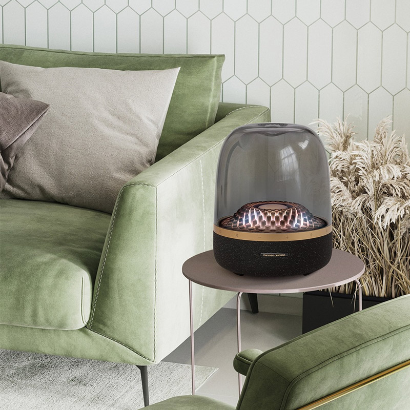 Harman Kardon gây ấn tượng mạnh với thiết kế sang trọng