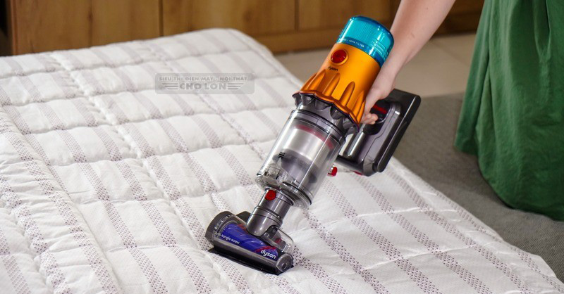 Trên tay máy hút bụi lau nhà Dyson V12s Detect Slim Submarine Complete có gì nổi bật