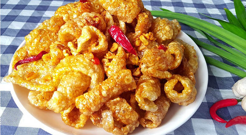 Da heo chiên giòn bằng nồi chiên không dầu giúp giảm lượng dầu mỡ 