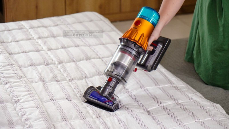 Đánh giá công cụ hút lông tóc của Dyson V12s Detect Slim Submarine Complete