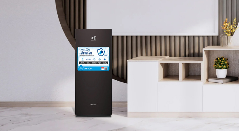 Máy Lọc Không Khí Daikin MCK70ZVM7-T 82W có thiết kế tối giản 