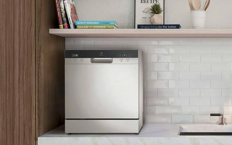Máy Rửa Chén Electrolux EFC3862MS có thiết kế nhỏ gọn