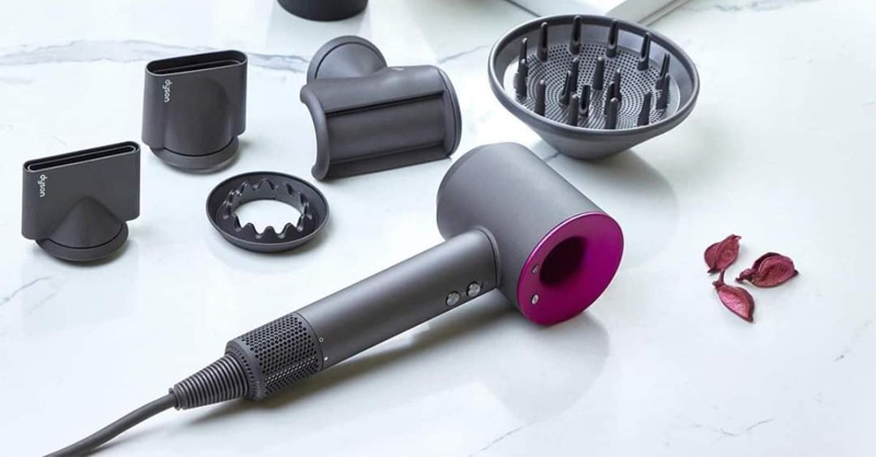 Chọn mua máy sấy tóc có thiết kế nhỏ gọn, trọng lượng nhẹ