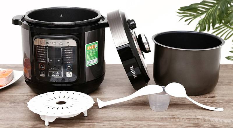 Nồi áp suất điện Tefal CY601868 có thiết kế hiện đại 