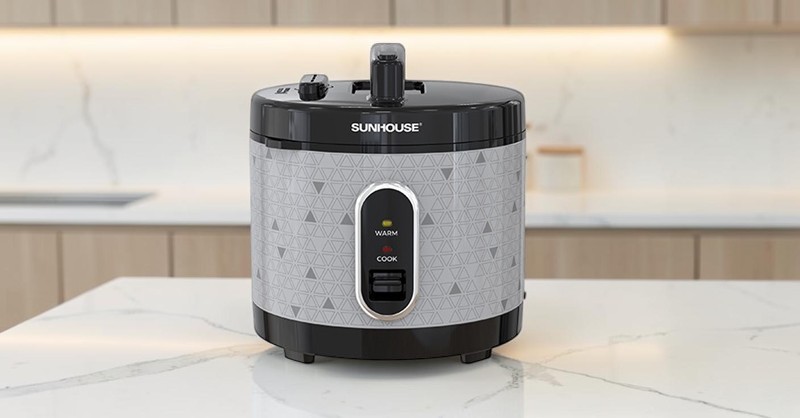 Nồi Cơm Điện Sunhouse SHD8305 3 Lít