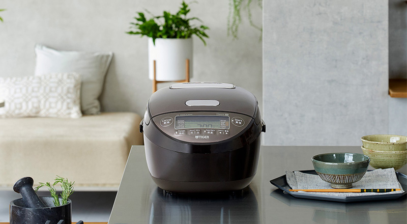 Nồi Cơm Điện Tử Cao Tần Áp Suất Tiger JPK-W18W