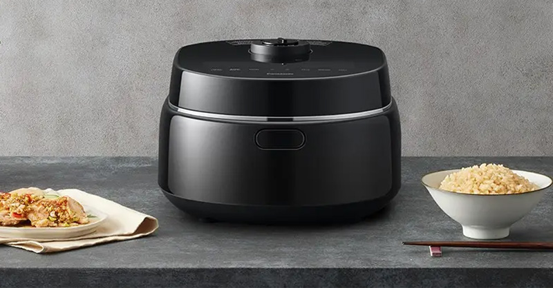 Nồi Cơm Điện Tử Panasonic SR-DM104KRA 1 Lít