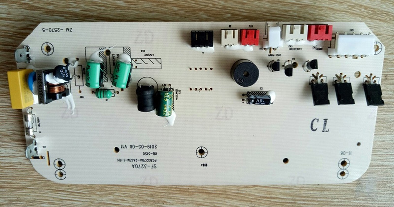 Bo mạch bị ẩm có thể khiến quạt điều hòa bị rò điện