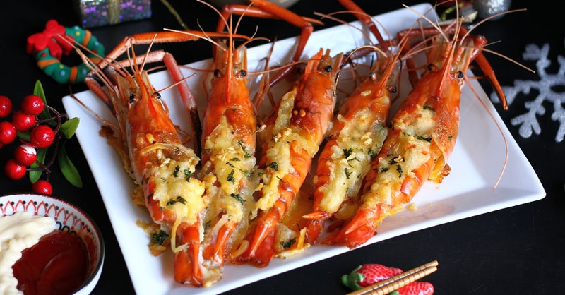 Tôm nướng bơ tỏi có hương thơm quyến rũ và màu sắc bắt mắt