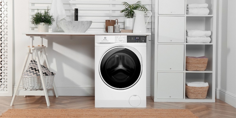 Máy giặt sấy Electrolux 9/6 kg EWW9024P3WC màu trắng thiết kế hiện đại