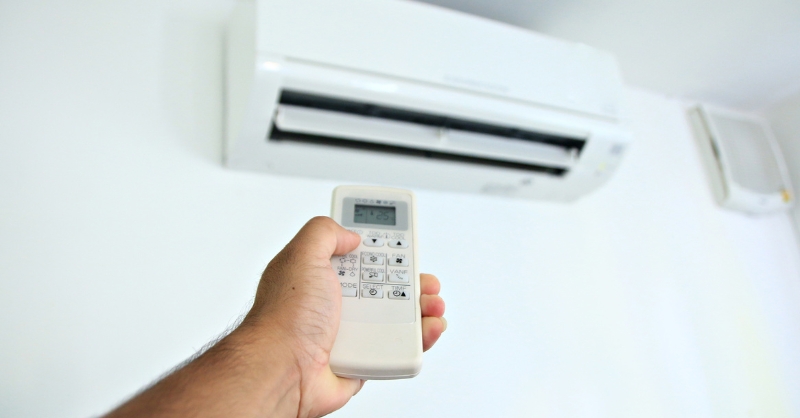 Cách kiểm tra remote máy lạnh trước khi mua để đảm bảo hoạt động tốt