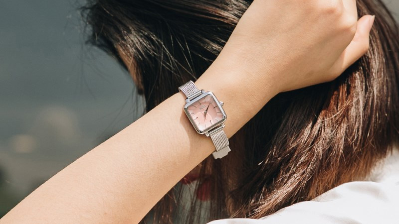 Một chiếc đồng hồ thanh lịch giúp mẹ quản lý thời gian hiệu quả