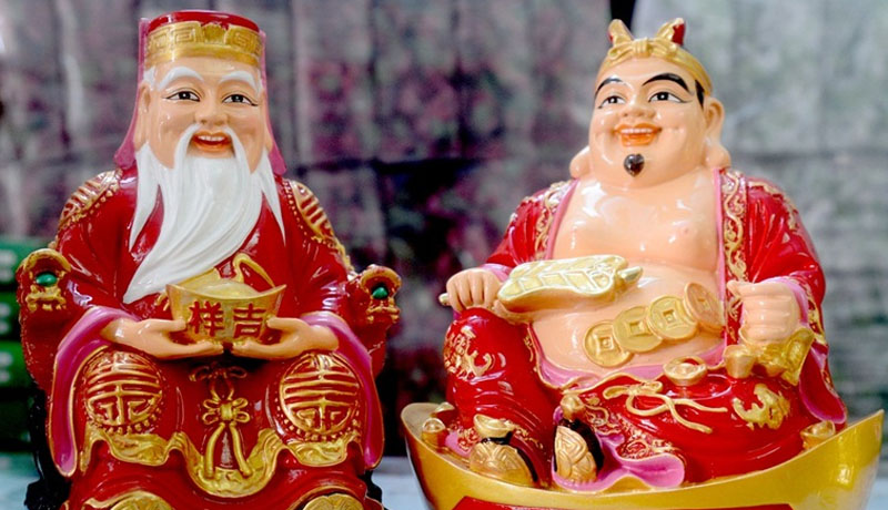 Thần Tài và Thổ Địa là hai vị thần quen thuộc trong tín ngưỡng dân gian